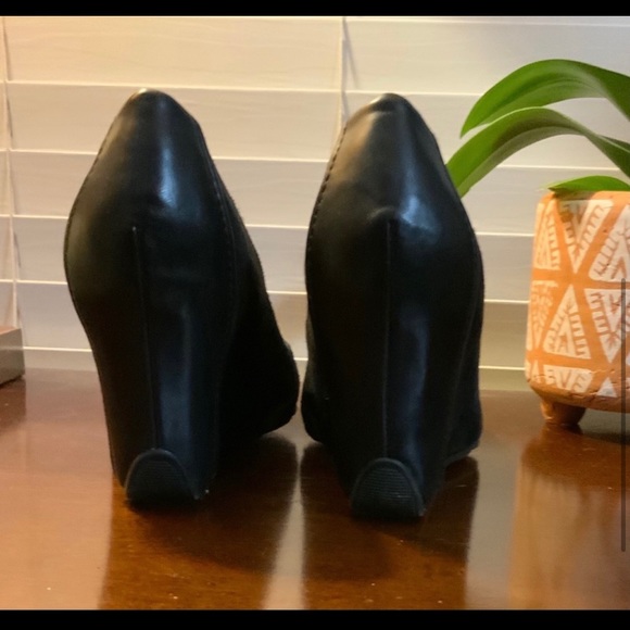 Black Reaction Wedges - Picture 4 of 8